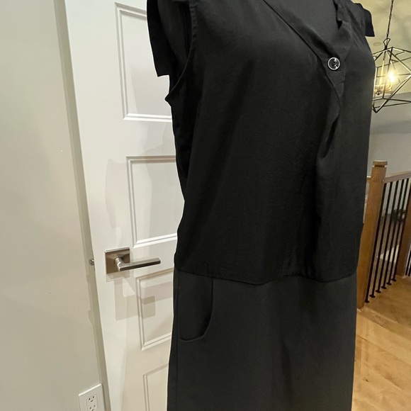 Gap sleeveless lightweight dress with pockets - Picture 3 of 11